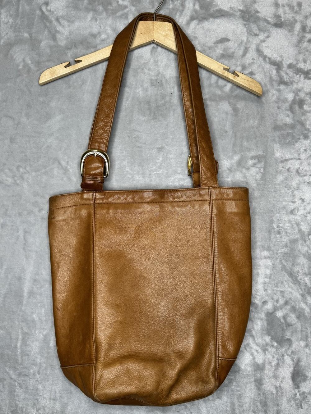 Tignanello Tote Bag Womens Large Tan Brown Leather Buckle Shoulder Zip Purse